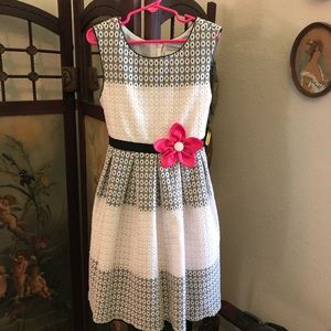 Super Cute Black and White Summer Dress